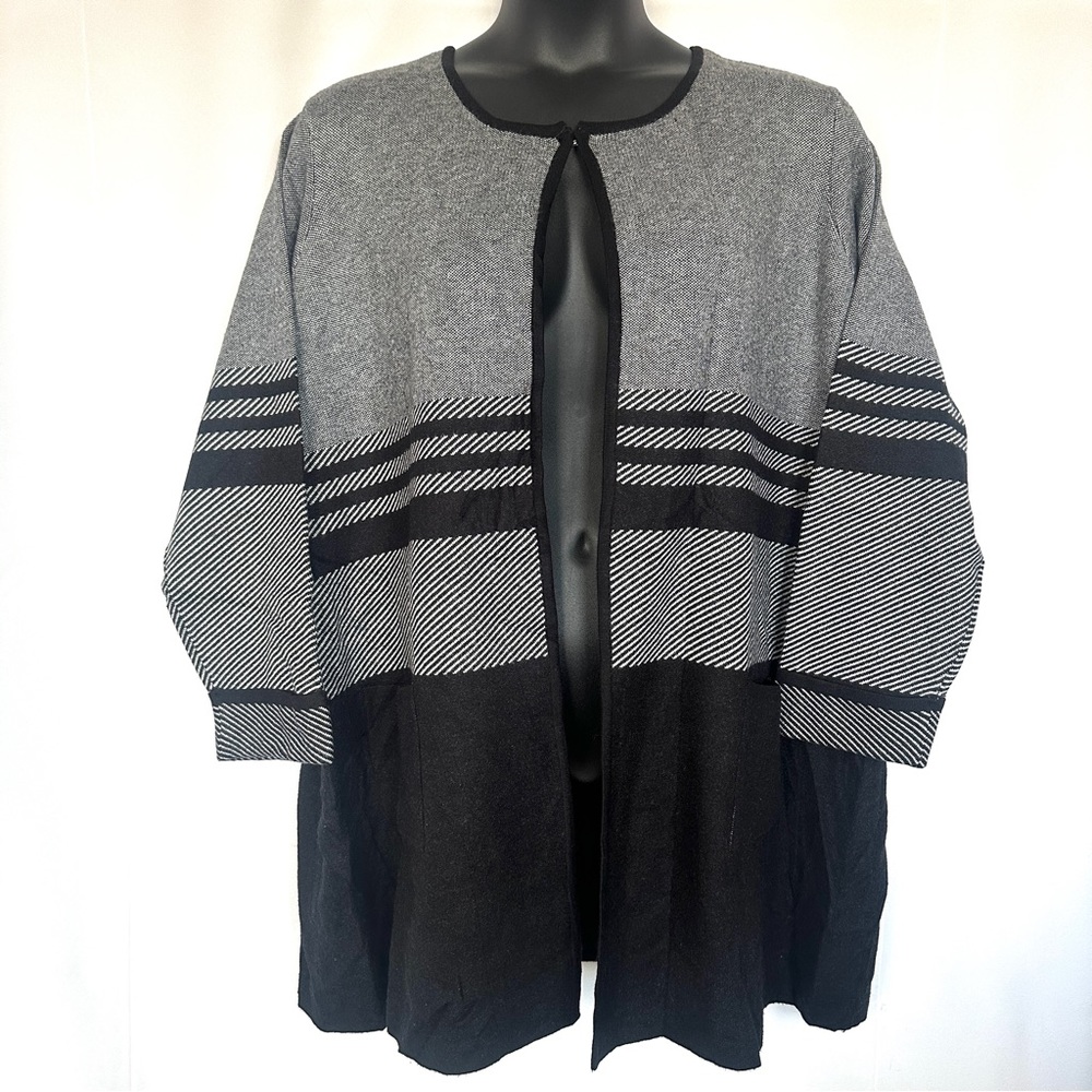 THE AVENUE COLORBLOCK STRIPED OPEN OR TOP BUTTON LONG LINE CARDIGAN NWT. Sz22/24